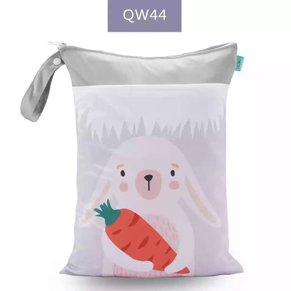 شنطة الحفاضات\الملابس مبللة - تصميمات متعددة