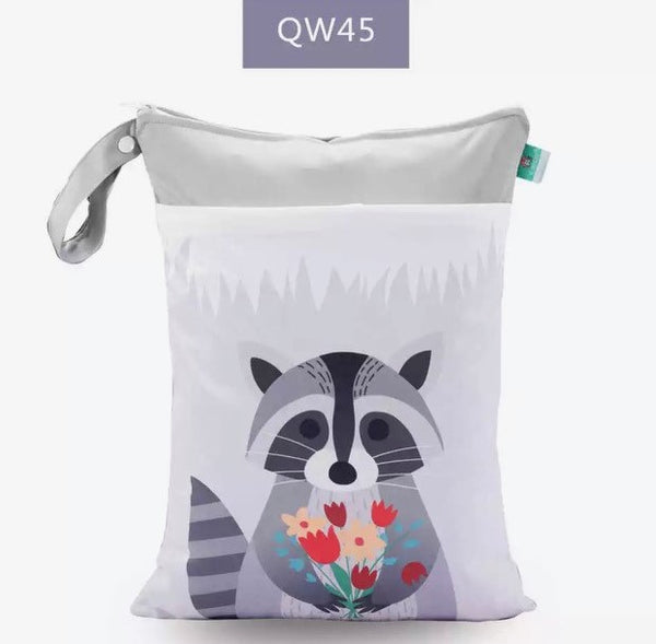 شنطة الحفاضات\الملابس مبللة - تصميمات متعددة